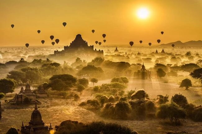Bagan - disfruar de amanecer en Birmania