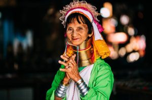 Chiang Rai - Las Tribus Karen (Mujeres Jirada)