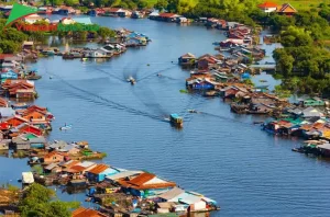pueblo flotante en Kampong Pluk en Camboya