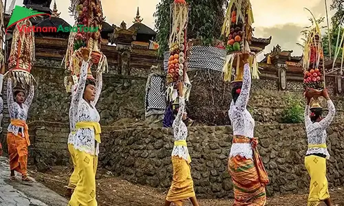 Explorar las fiestas en Indonesia