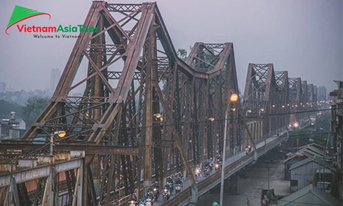 El puente de Long Bien