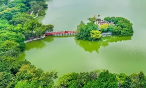 Lago de Hoan Kiem en Hanói