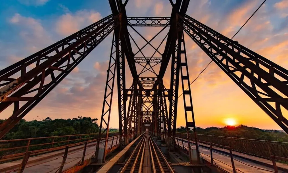 Puente de Long Bien
