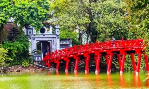 Puente de The Huc - Hanói