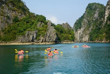 Ha Long - el kayak