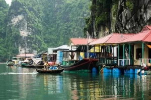 Ha Long - Pueblo pesquero de Cua Van