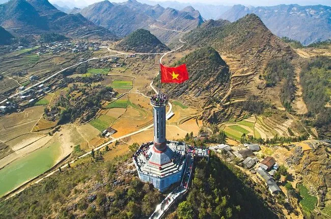 Ha Giang - Asta de bandera de Lung Cu