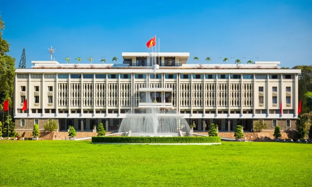 Palacio de Independencia - un punto más histórico