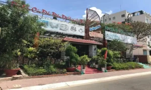Restaurante de Canh Buom (Vela) - Con Dao