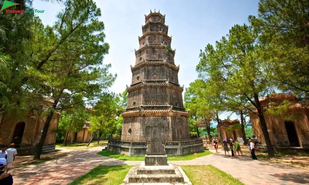 Torre Phuoc Duyen en Pagoda Thien Mu