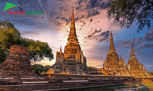 Ayutthaya- Templo antiguo y hermoso patrimonio histórico.