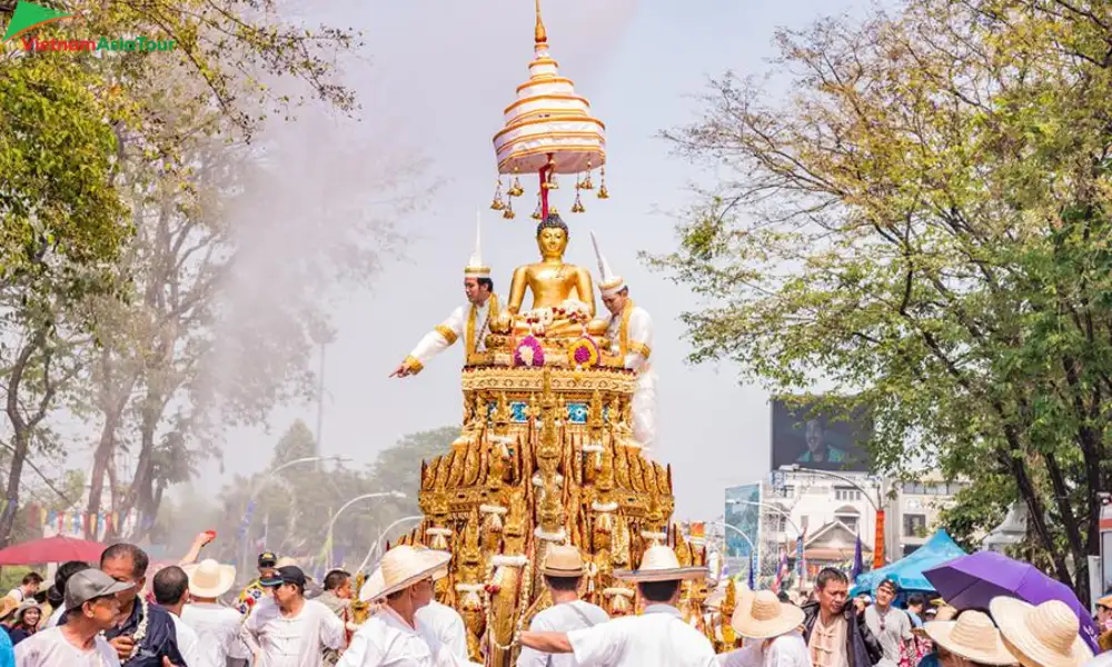 Festival Songkran en Chiang Mai Tailandia