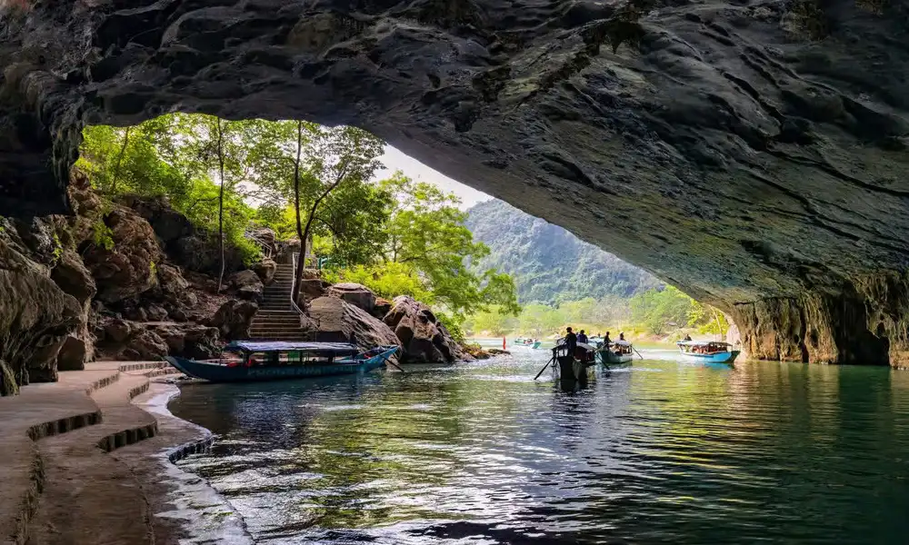 Frente de la cueva