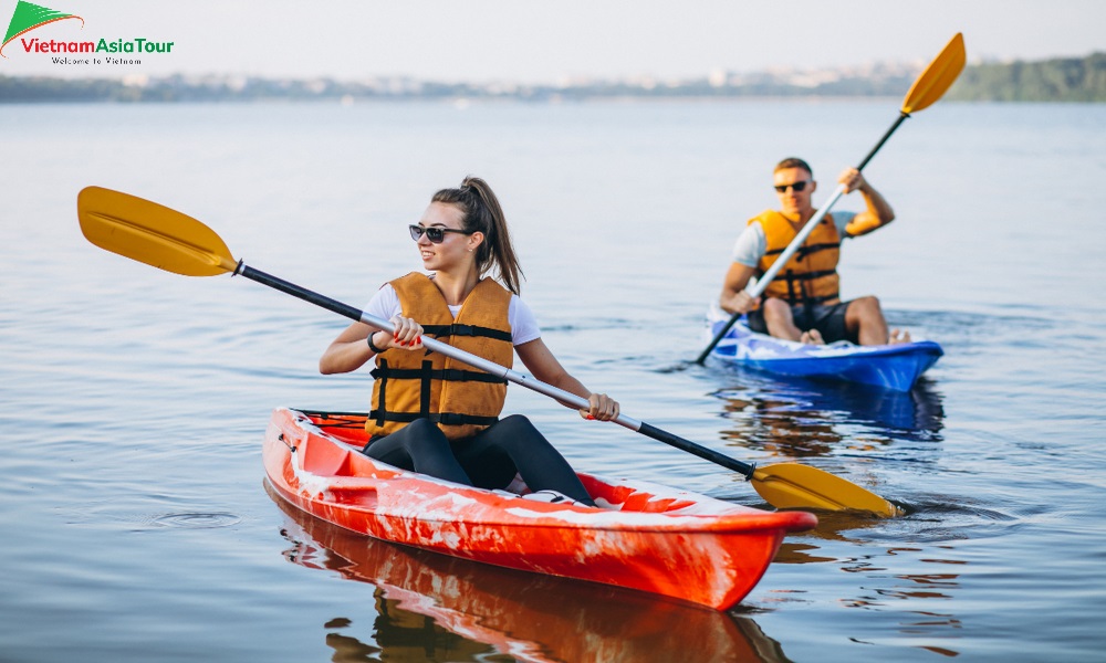 Hacer kayak