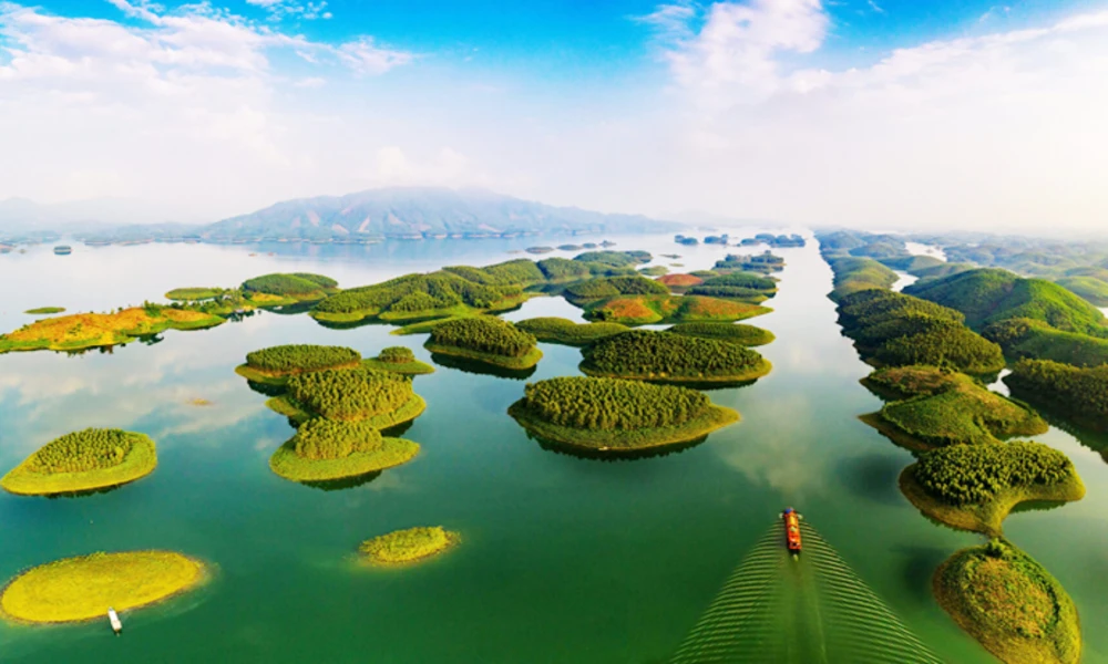 Lago de Thac Ba