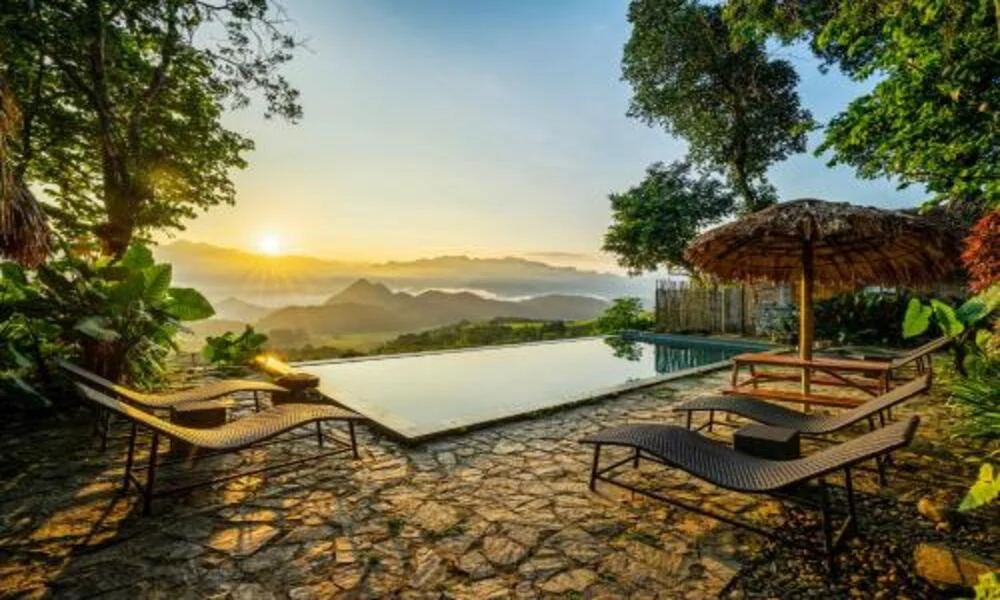 Piscina en Pu Luong Retreat