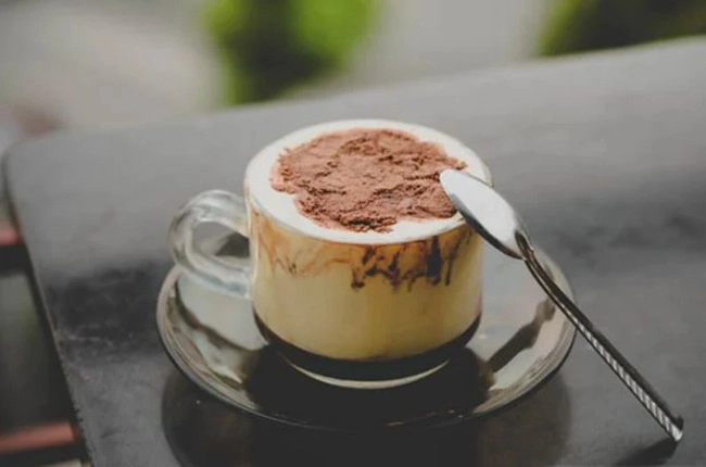 Café con huevo único de Hanoi