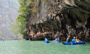 Hacer kayak en esta isla