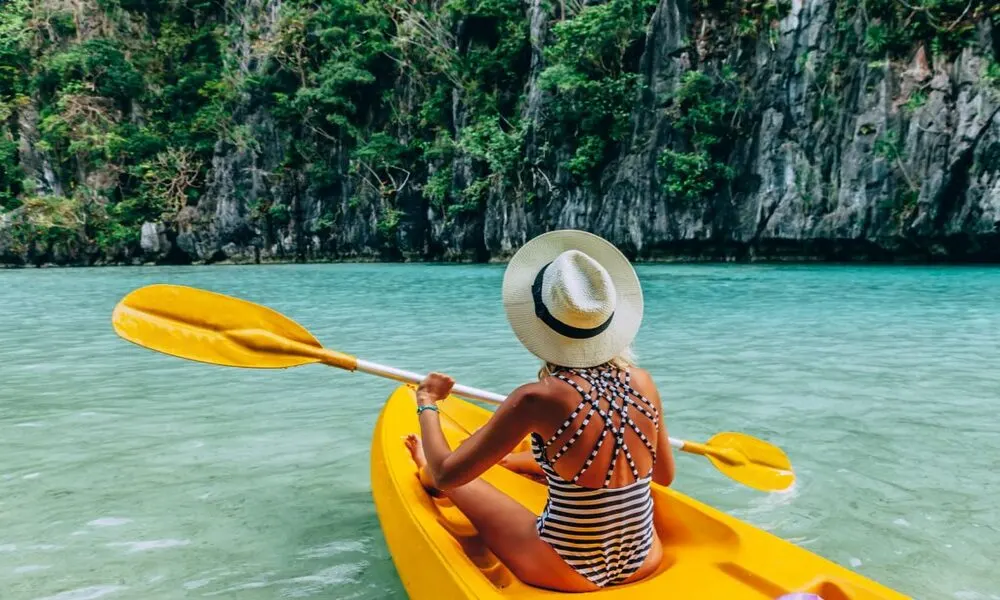 Kayak en la bahía Maya