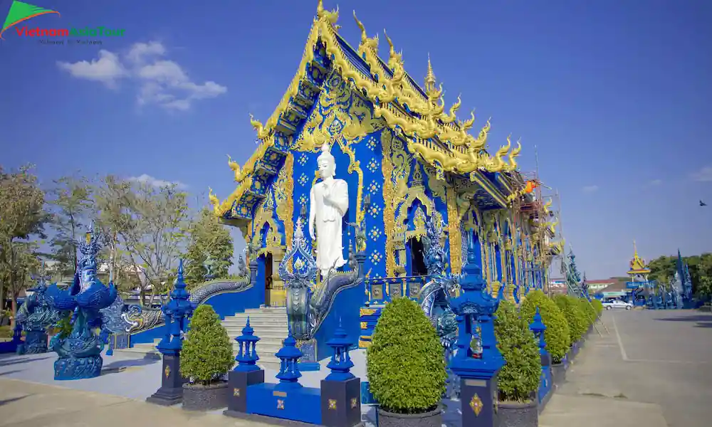 Templo Azul (Wat Rong Suea Ten)