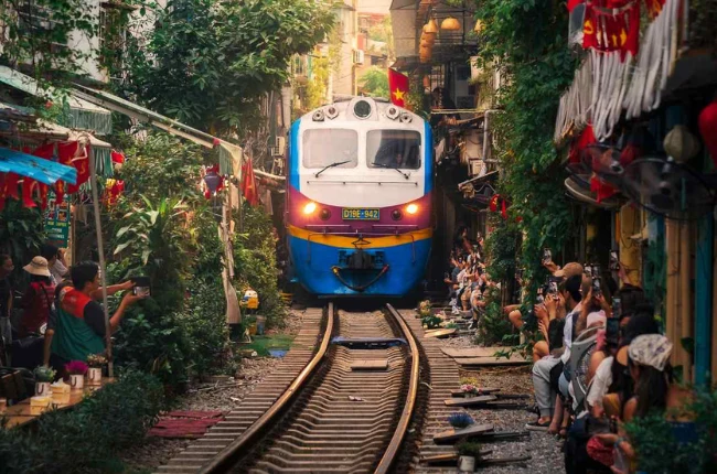 Esencia de la capital – Calle del tren Hanoi