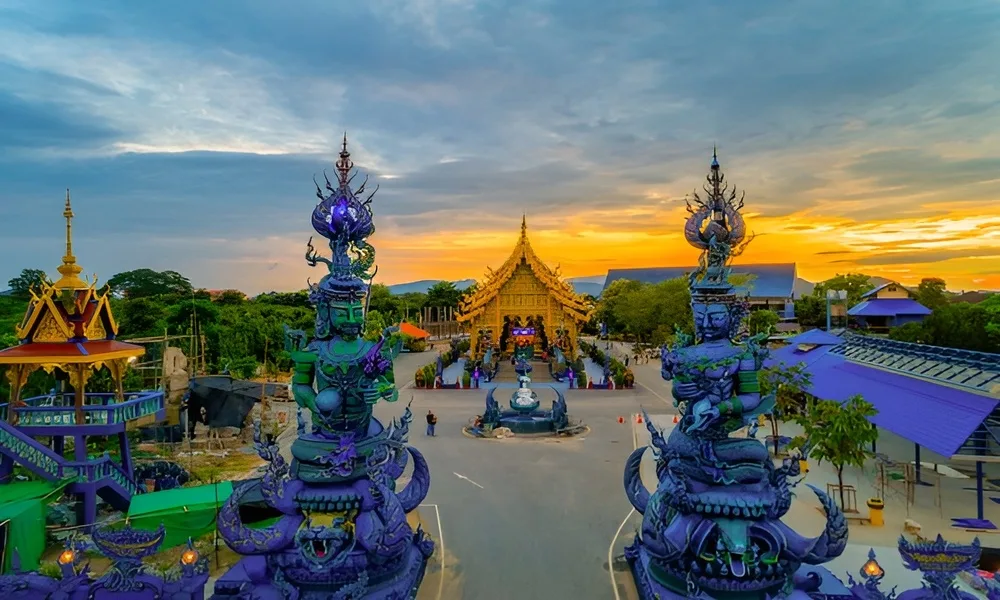 Tailandia - Wat Rong Suea Ten
