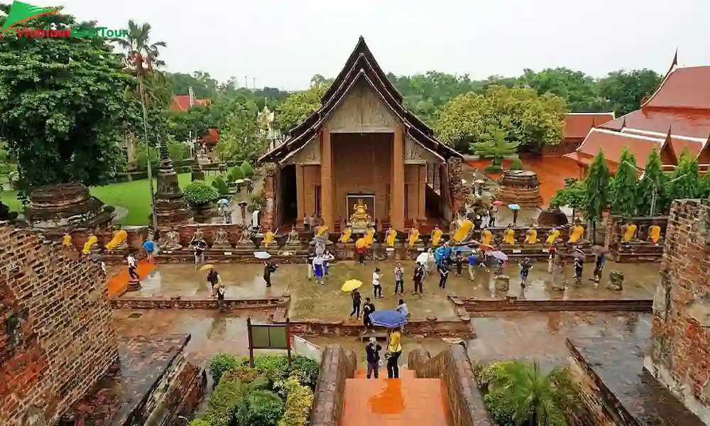 El templo de Wat Yai Chai Mongkol