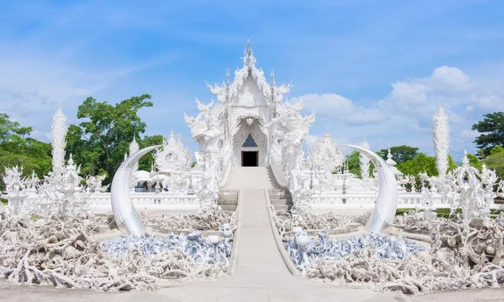 Wat Rong Khun – Belleza en cada detalle
