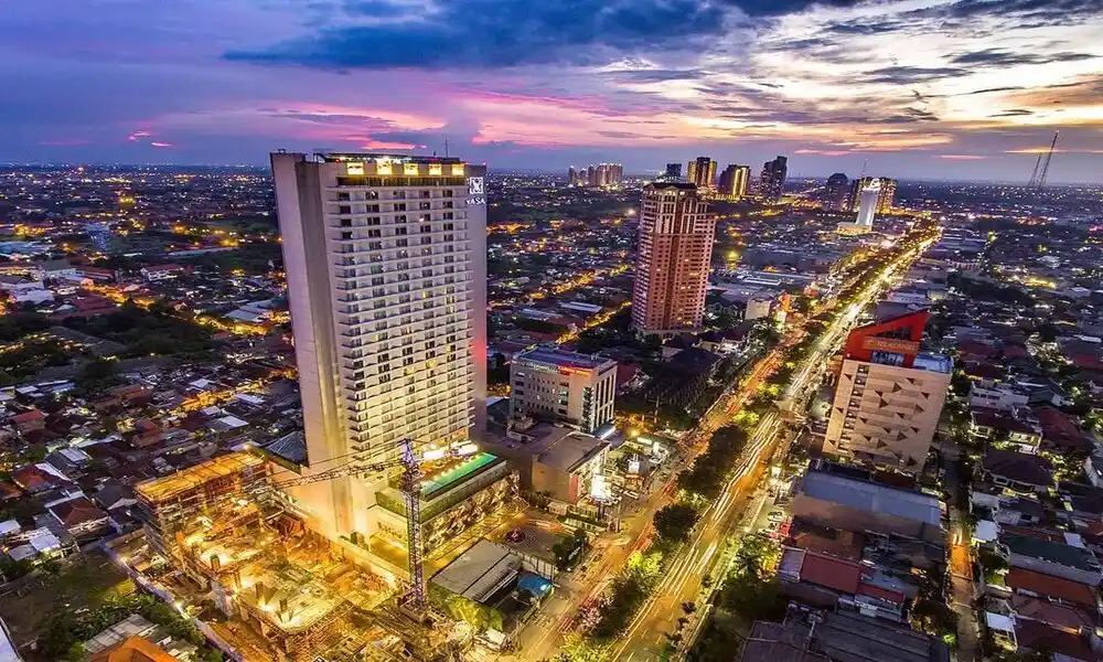 Surabaya - centro vital de comercio