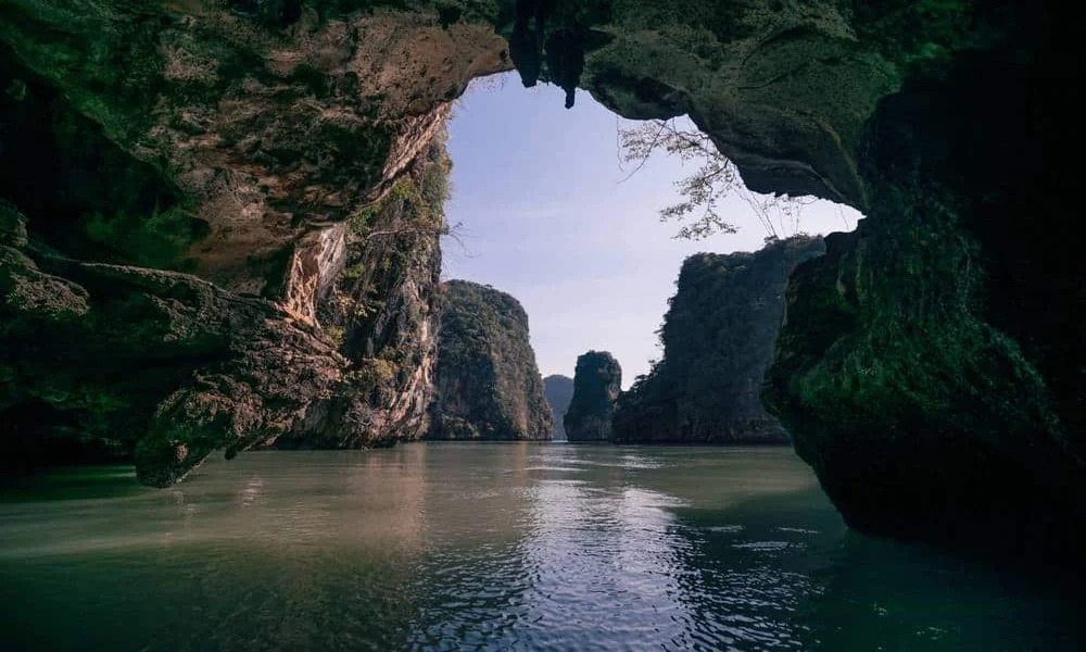 Cueva de isla Hong