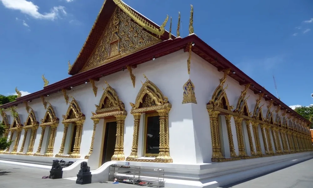 El Wat Chana Songkram
