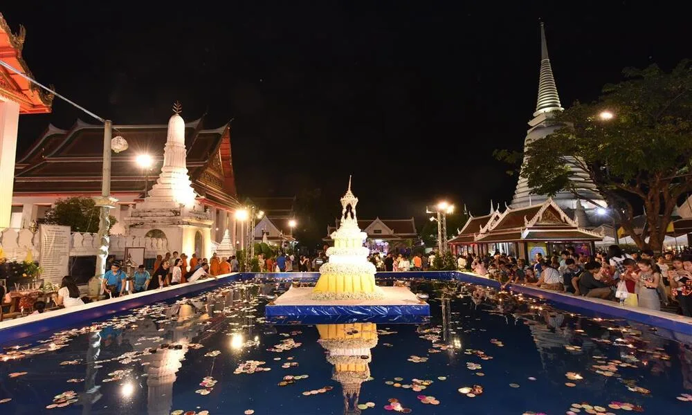 Loy Krathong celebra en Bangkok