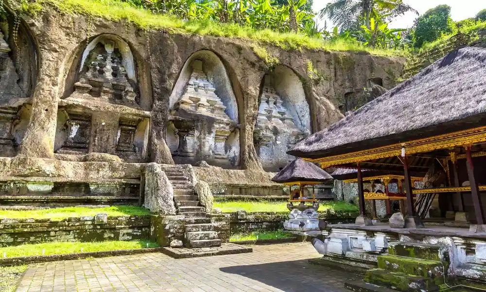 Templo histórico en Gunung Kawi