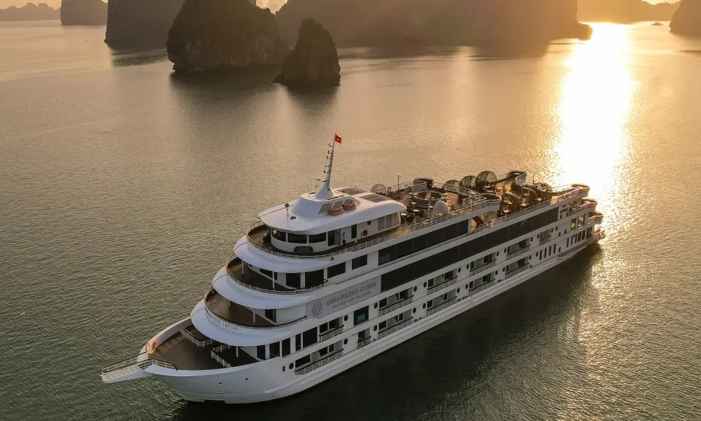 Crucero de Ambassador - Bahía de Halong