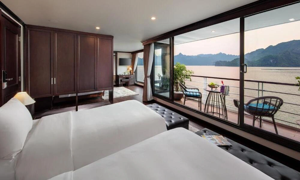 Una habitación con la vista del mar en el Crucero de Mon Cheri