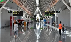 La zona de la puerta de embarque