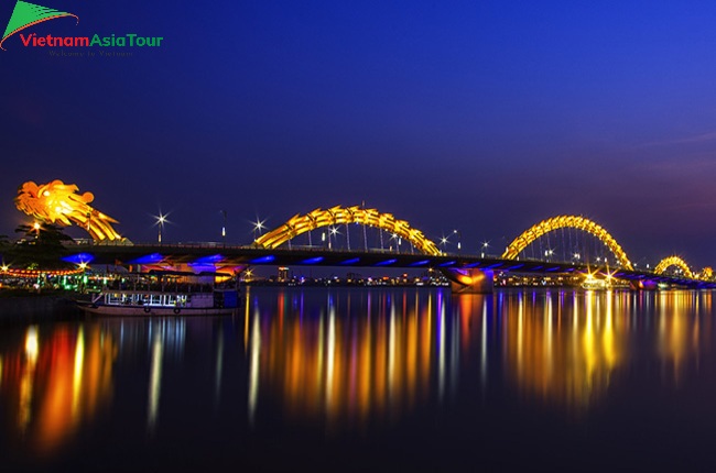 Puente de Dragón en noche