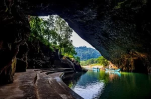 Ruta en cueva Phong Nha