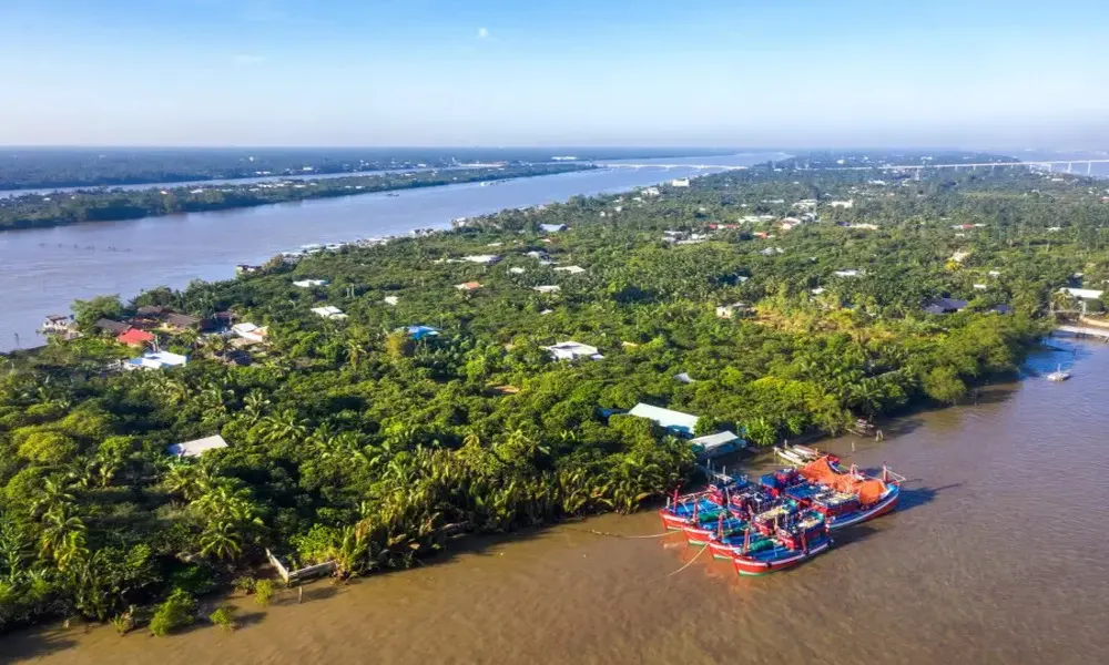 Sitio turístico de Con Phung