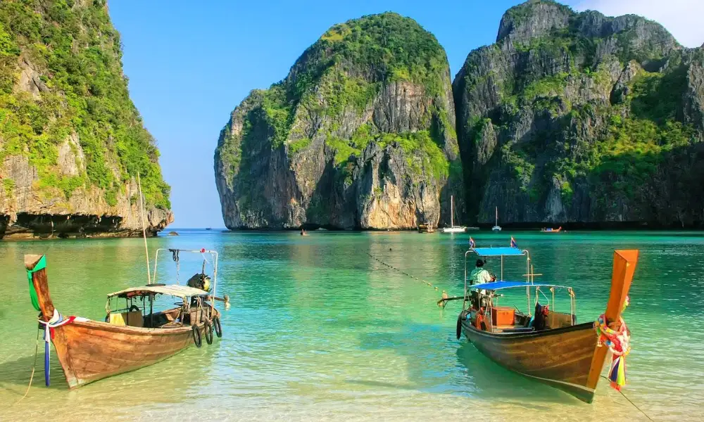 Puedes llegar a Koh Phi Phi desde Phuket