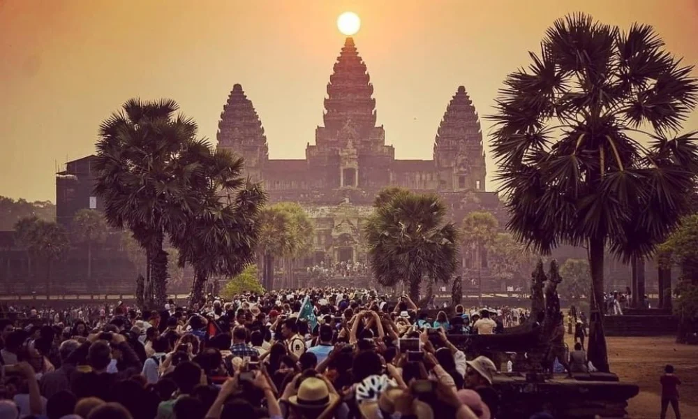 Vista del atardecer característico en Angkor