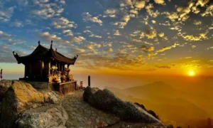 Montaña Yen Tu