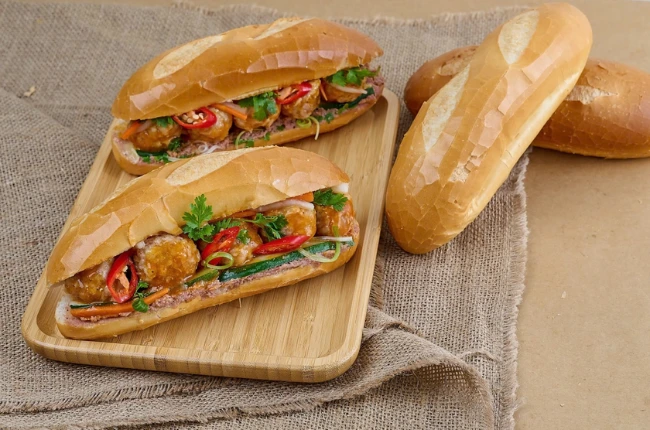 Sabor auténtico del banh mi de Vietnam