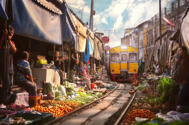 Mercado Tailandia para descubrir la cultura local